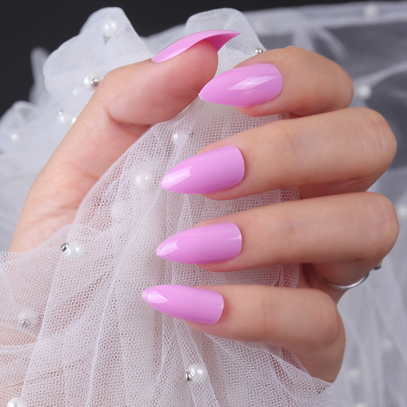 Stiletto Press-On Nails with Glossy Finish Bowlift
