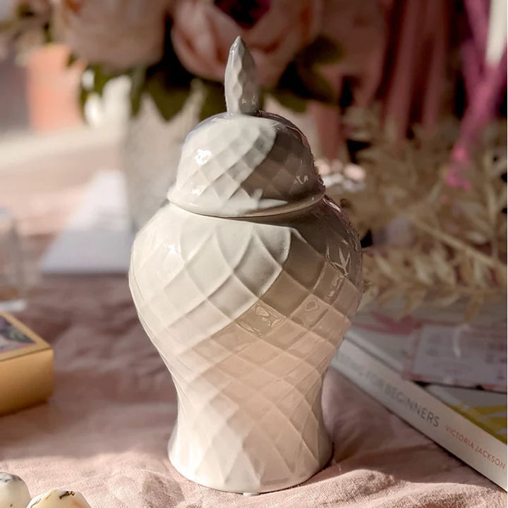 Elegant Ceramic Oil Warmer