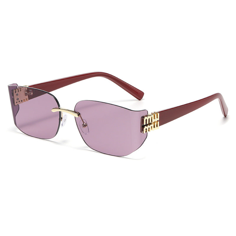 Chic Angular Frame Sunglasses
