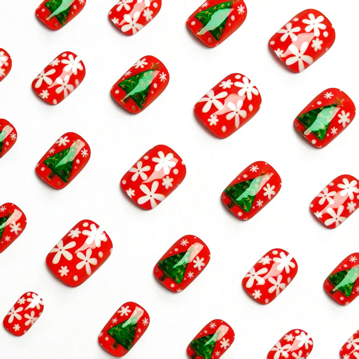 Artificial nails with festive Christmas tree design Bowlift