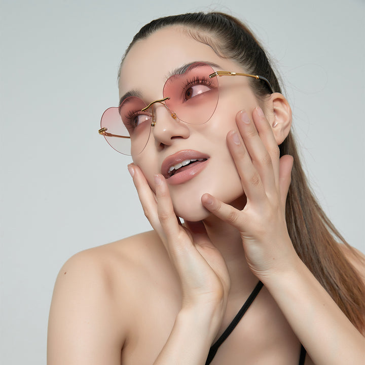 Ladies trendy heart sunglasses with mirrored lenses Bowlift