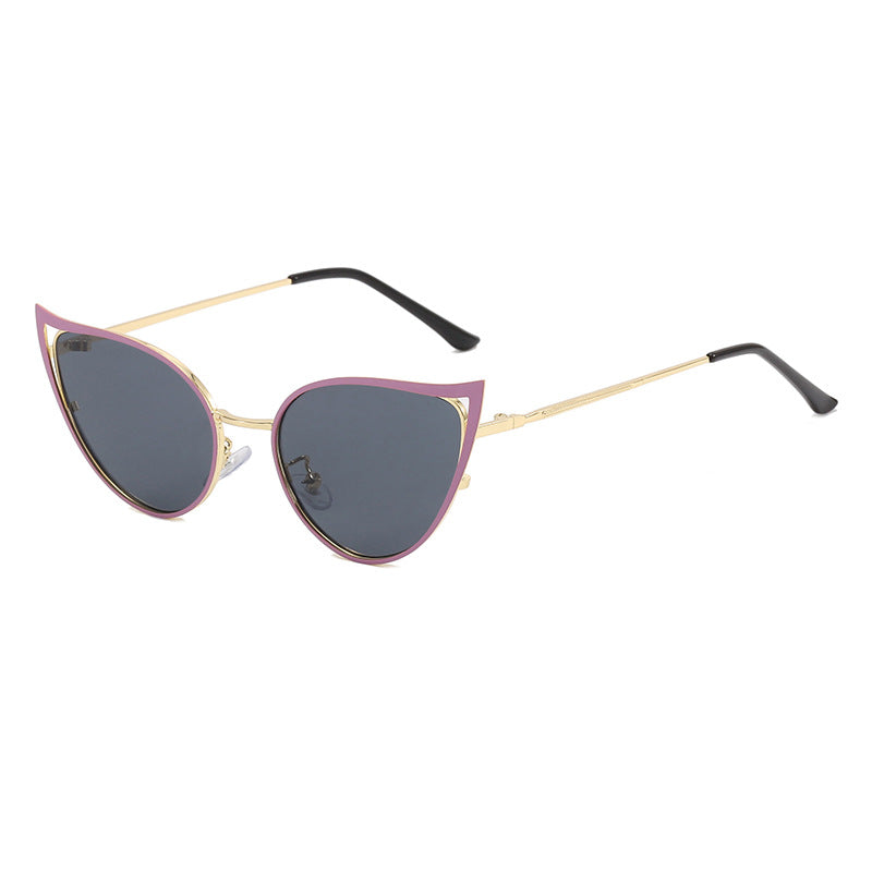 Women's Cat-Eye Sunglasses with Elegant Metal Frame and UV Protection Bowlift