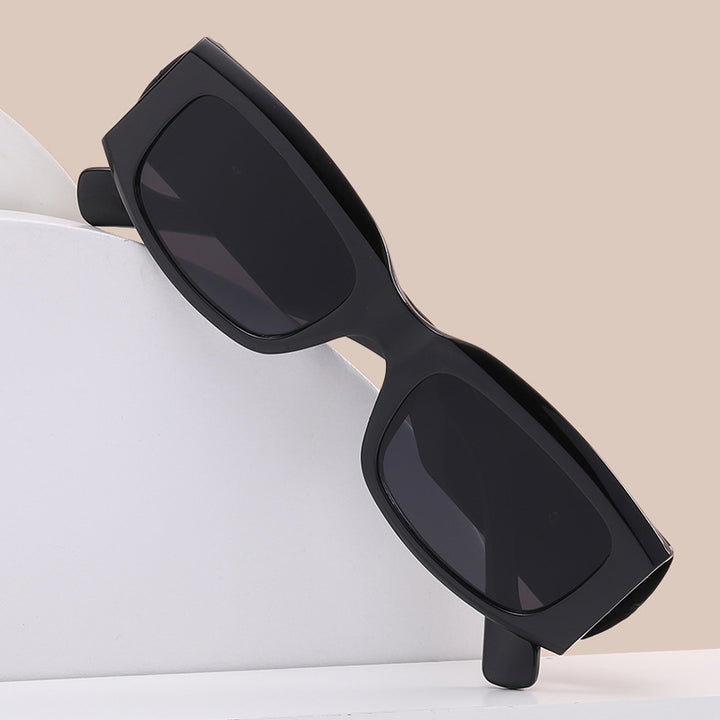 Women's fashionable square sunglasses with luxurious frame accents Bowlift