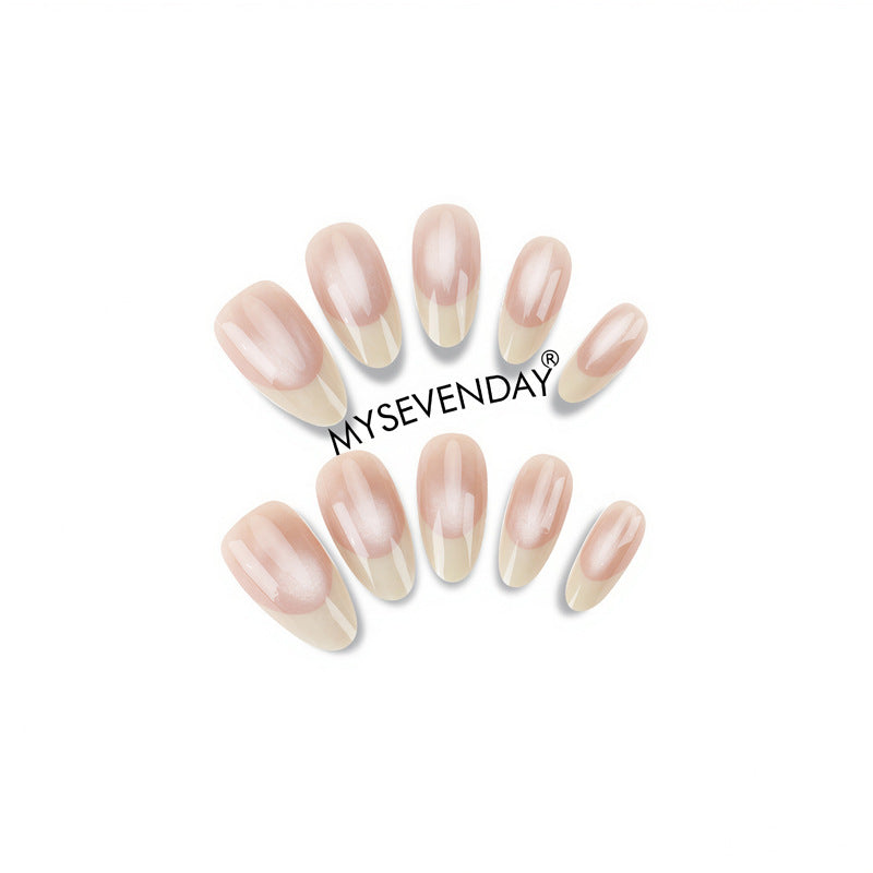 Elegant Press-On Nail Set with French Tip Design Bowlift