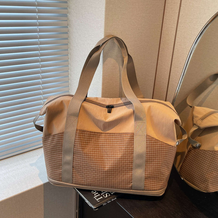 Spacious Utility Gym Tote Bowlift