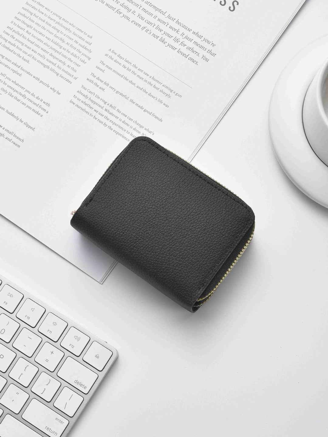 Stylish Textured Leather Zippered Wallet Bowlift
