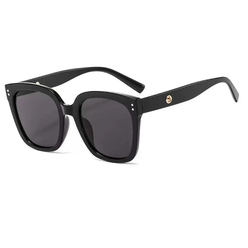 Elegant Oversized Sunglasses Bowlift