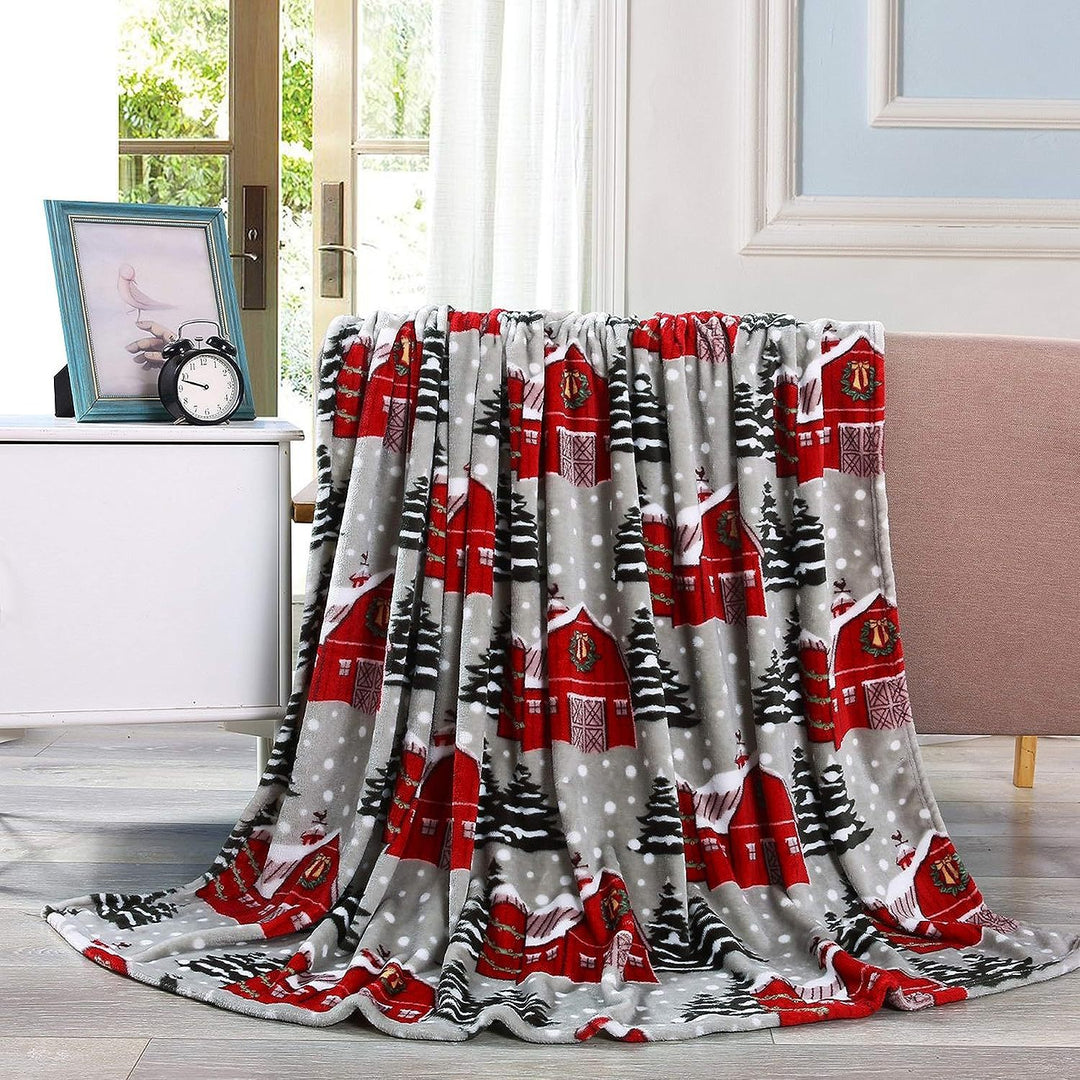 Festive Holiday-Themed Plush Throw Blanket