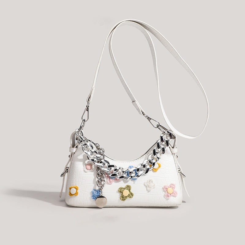 Decorative Chain Strap Handbag Bowlift