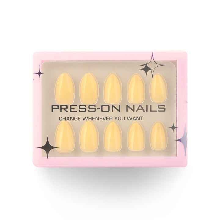 Luxurious artificial nails in elegant stiletto design Bowlift