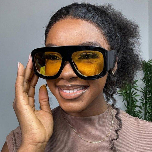 Women oversized sunglasses in modern design Bowlift