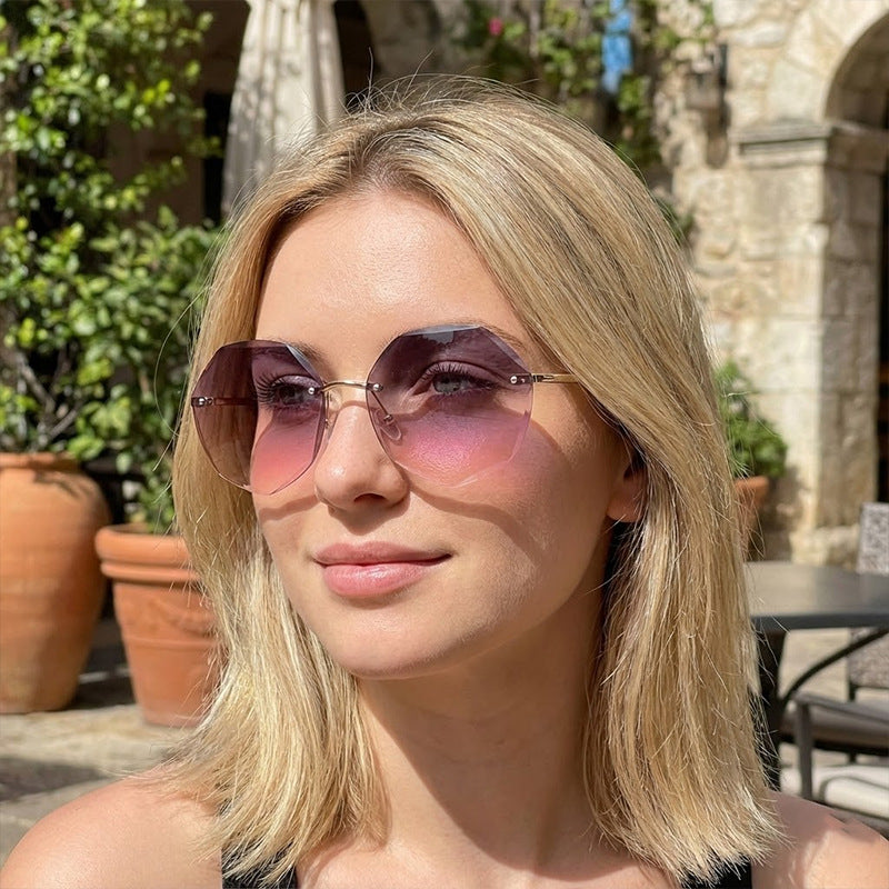 Ladies stylish octagonal sunglasses with innovative frame Bowlift