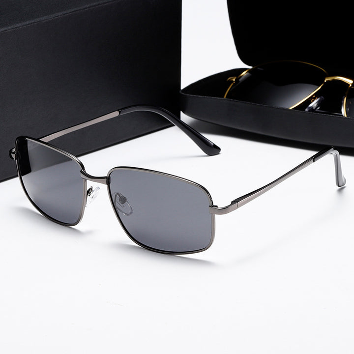 Women's elegant sunglasses with modern metal frame Bowlift