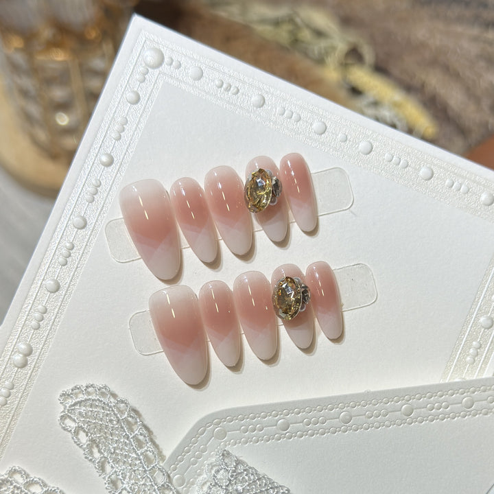 Stylish Press-On Nail Set with Gemstone Accent Bowlift