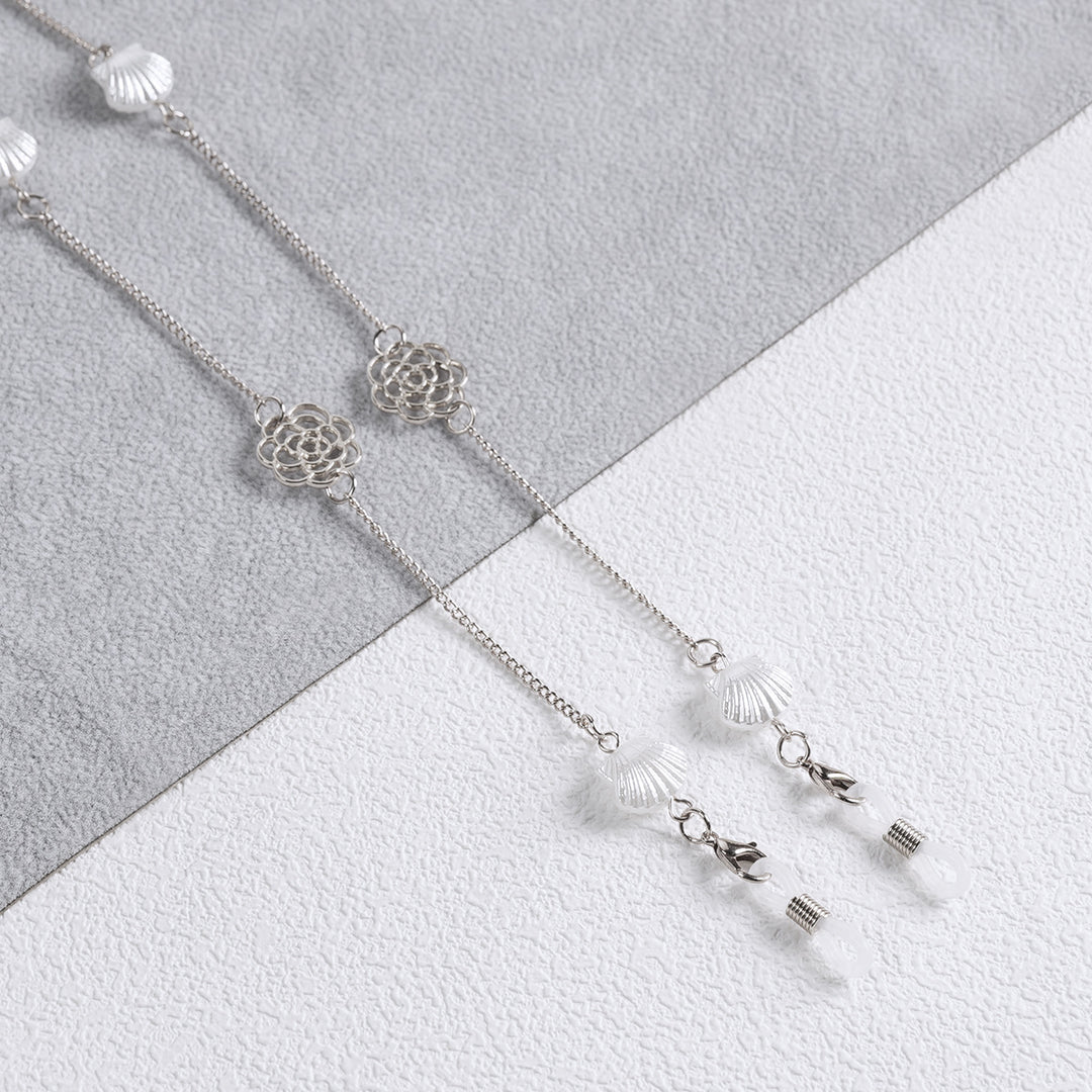 Elegant Floral Drop Earrings Bowlift