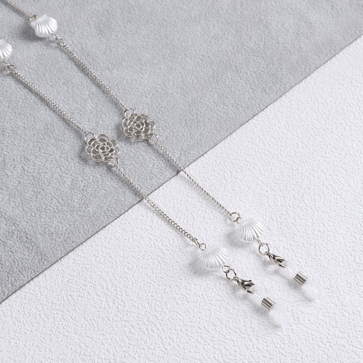 Elegant Floral Drop Earrings Bowlift