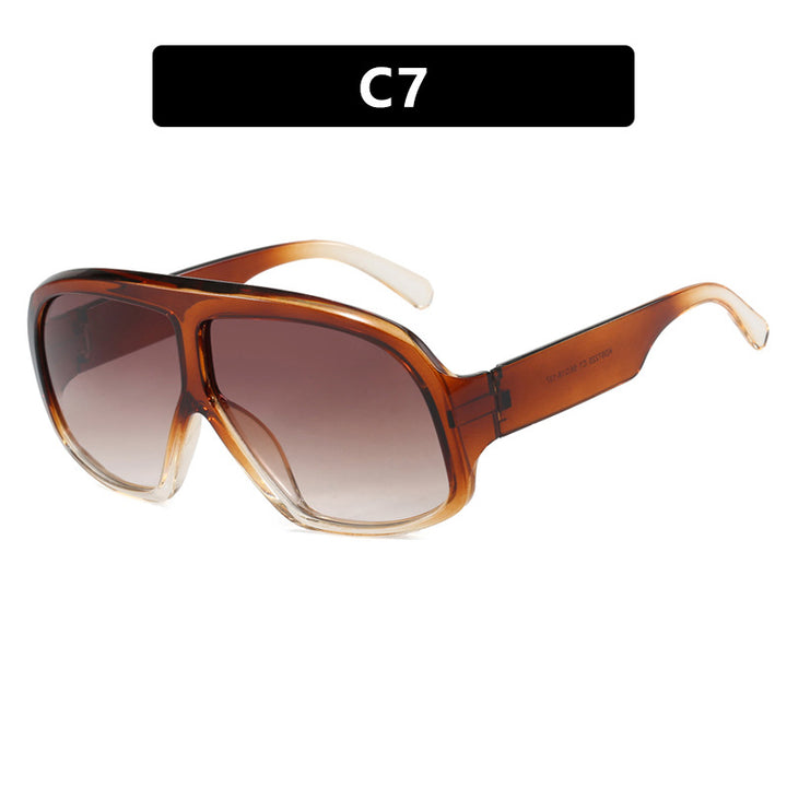 Ladies oversized sunglasses in fashionable tortoiseshell pattern Bowlift