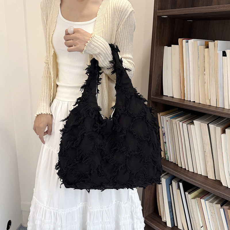 WoFringed Textured Shoulder Bag Bowlift