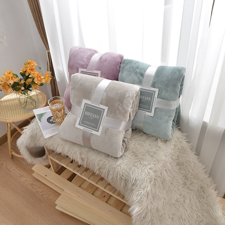 Luxurious Soft Microfiber Blanket Bowlift