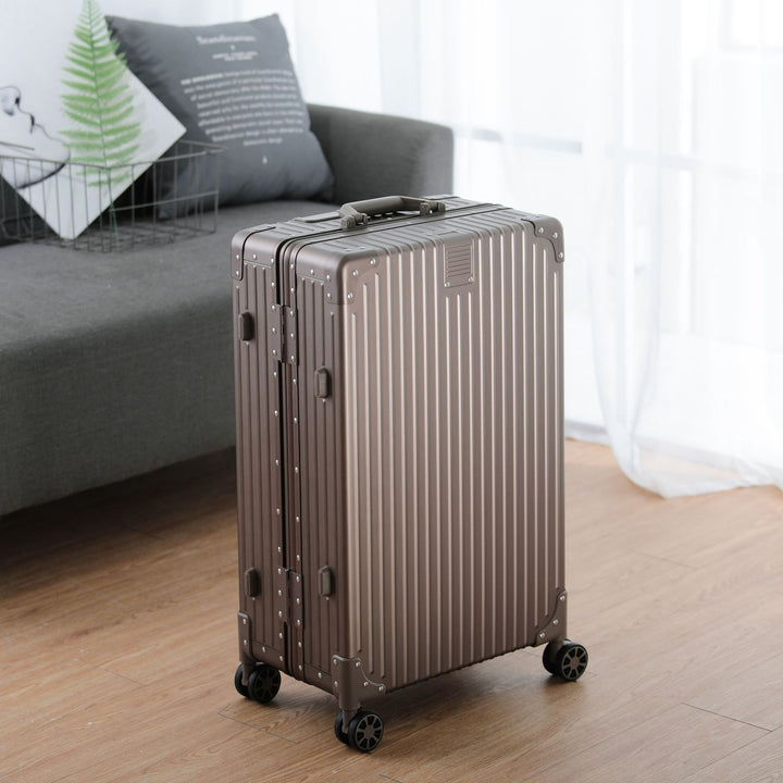Luggage Suitcase Bowlift