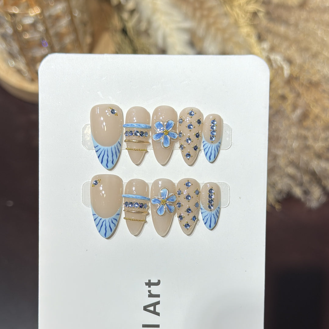 Decorative Nail Art Set with Floral and Gemstone Accents Bowlift
