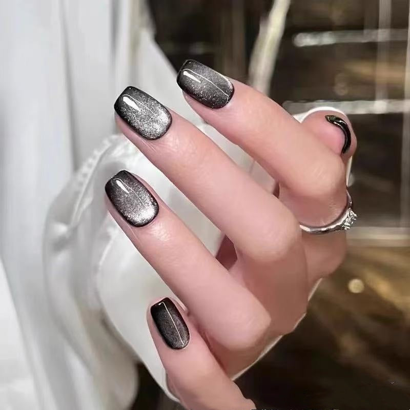 High-quality artificial nails Bowlift