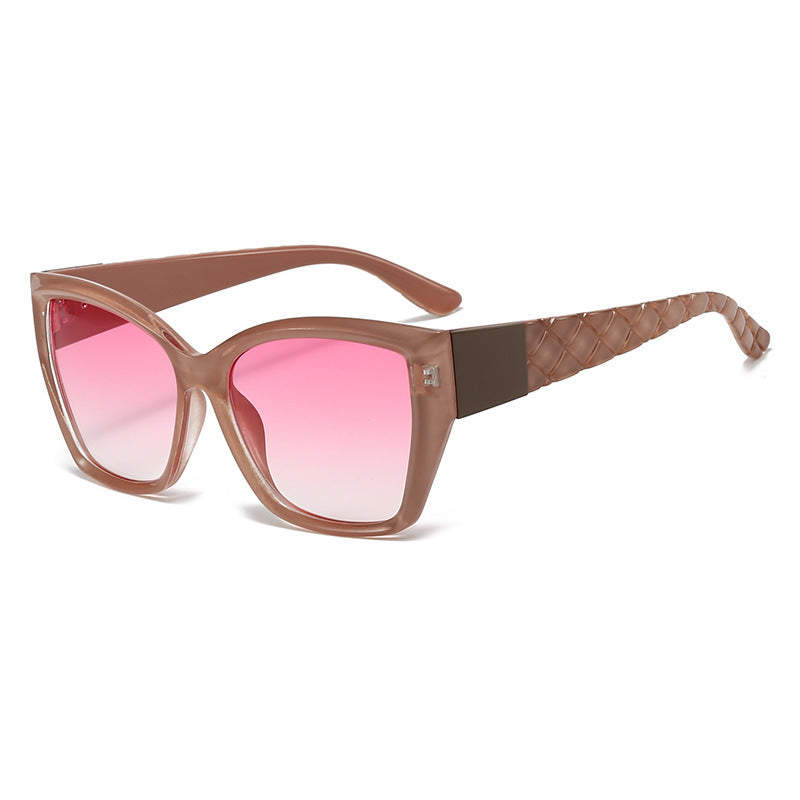 Ladies Oversized Cat-Eye Sunglasses with Stylish Accents Bowlift