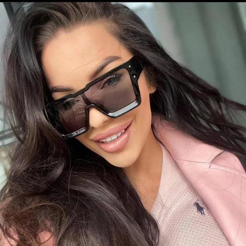 Women's statement sunglasses with wide frame and UV protection Bowlift