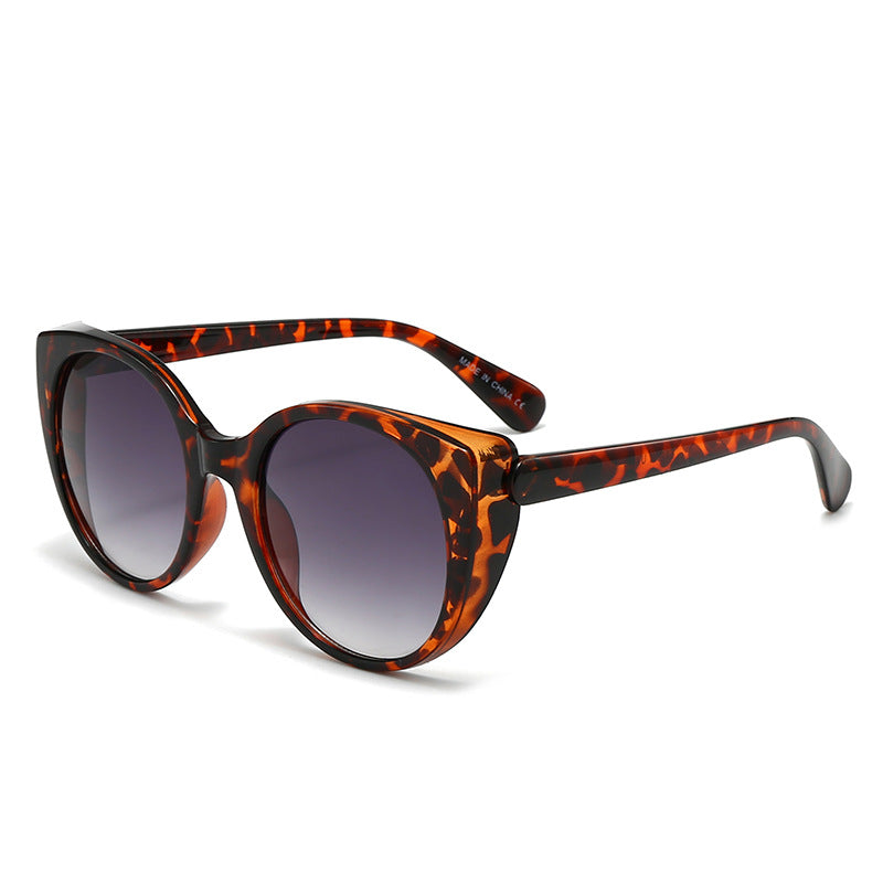 Women's Cat-Eye Sunglasses with high-quality plastic frame and protective lenses Bowlift