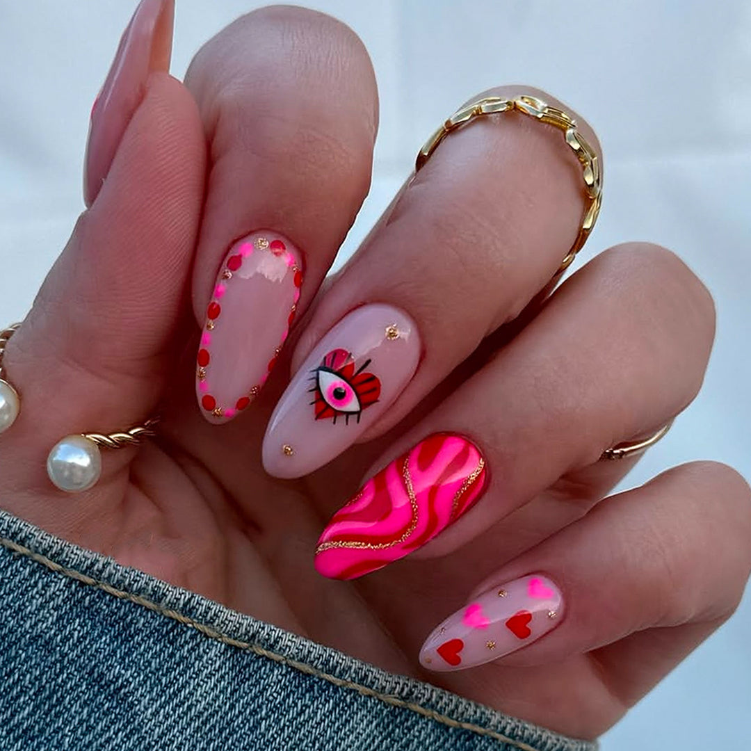Creative heart and eye designs artificial nails Bowlift