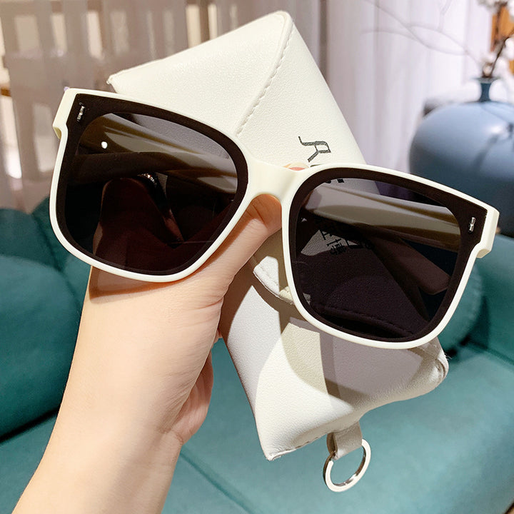 Women's Fashion Sunglasses in Trendy Square Design Bowlift