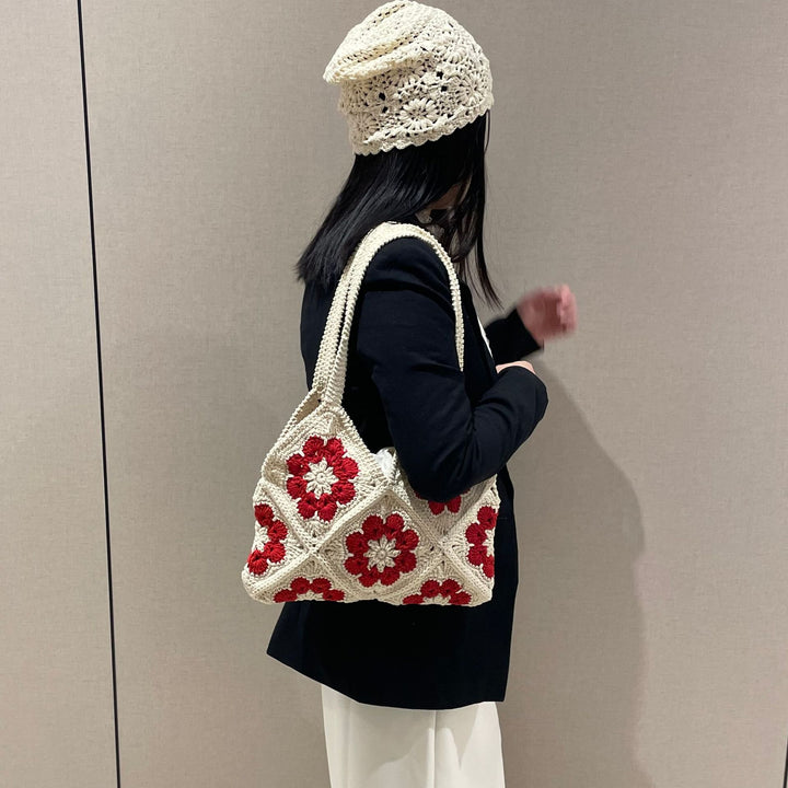 Hand-knotted flower bag Bowlift
