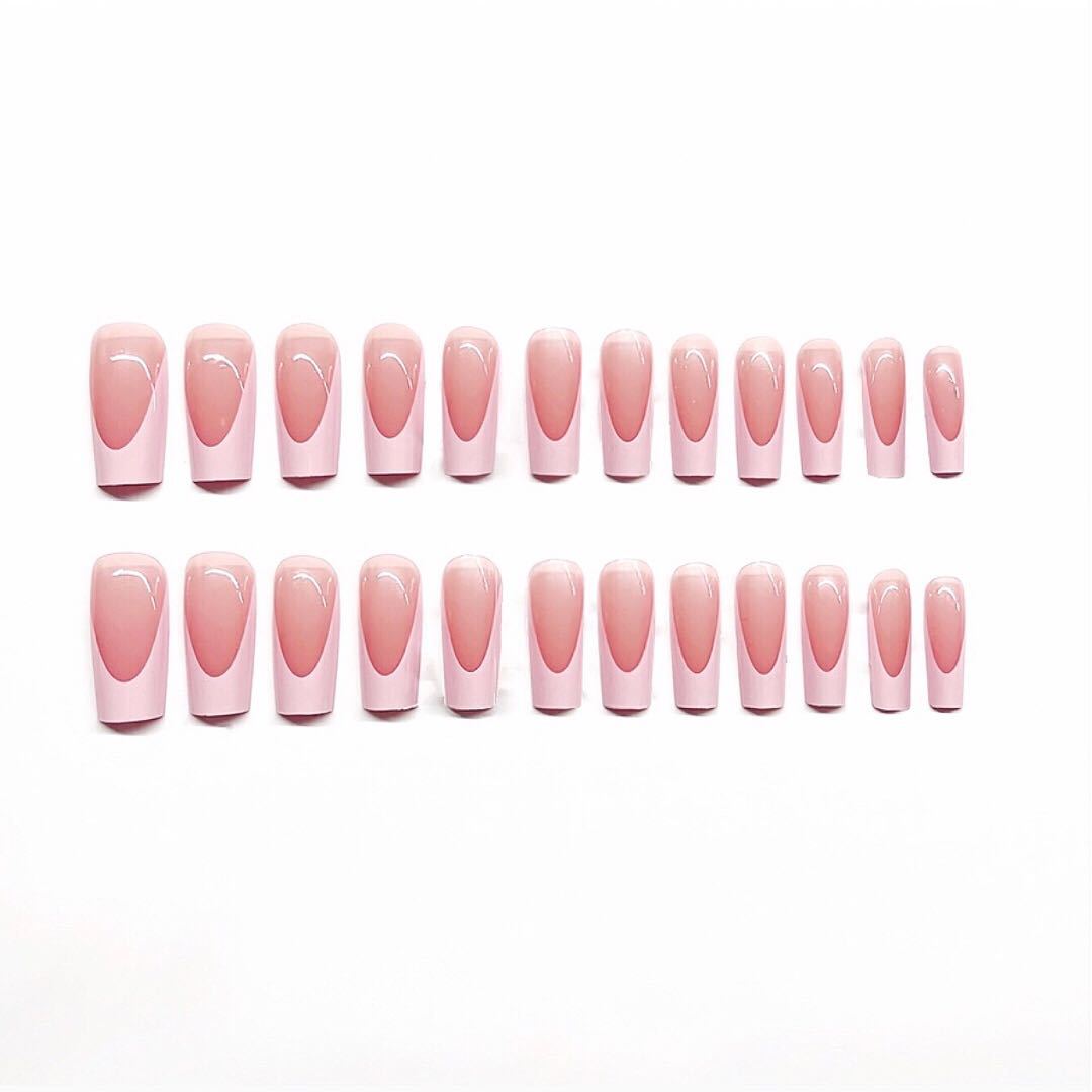 Elegant French Tip Nail Set Bowlift