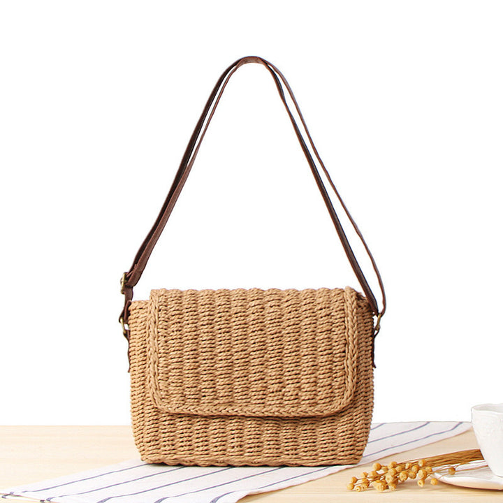 Handcrafted Shoulder Bag Made of Natural Bast Bowlift