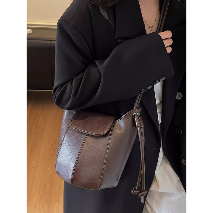 Vintage-Inspired Soft Leather Bucket Bag Bowlift