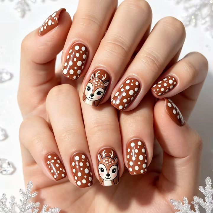 Artistic 3D Reindeer-Themed Nail Art Bowlift