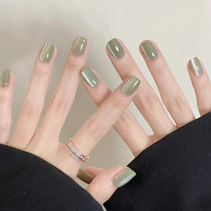 Elegant Ombre Nail Design Bowlift