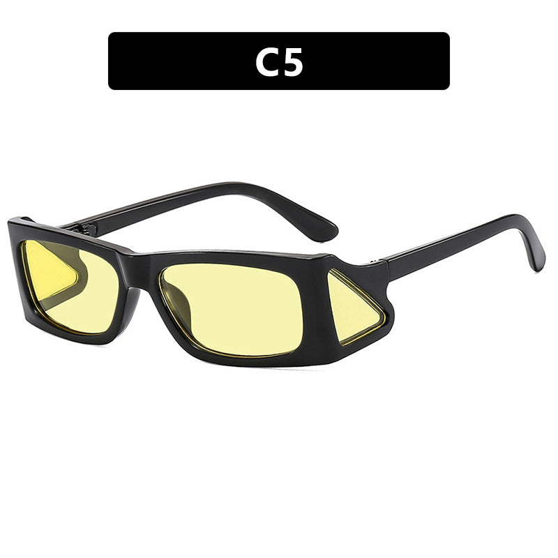 Ladies extravagant sunglasses in geometric design Bowlift