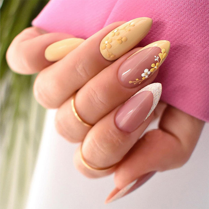 Artificial nail set with elegant floral design Bowlift