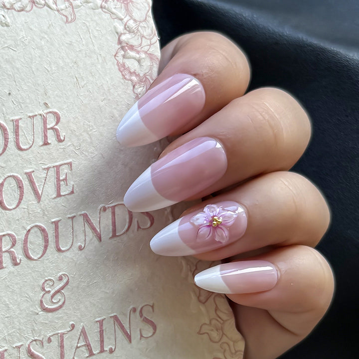 Elegant Floral Press-On Nail Set Bowlift