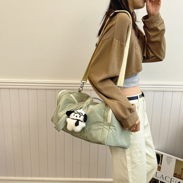 Sporty travel bag with practical shopping design Bowlift