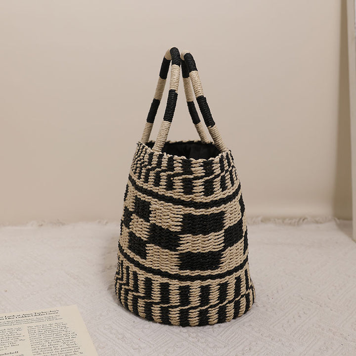 Handcrafted basket bag with modern geometric pattern Bowlift