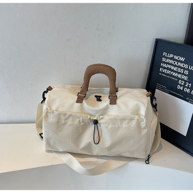 Practical Sports and Travel Bag Bowlift