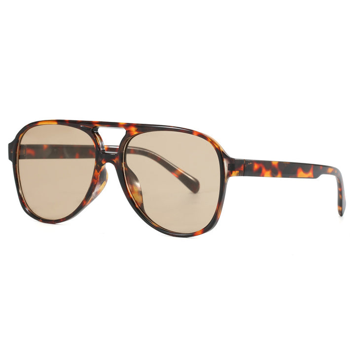 Women’s Oversized Sunglasses with Sporty Design Bowlift