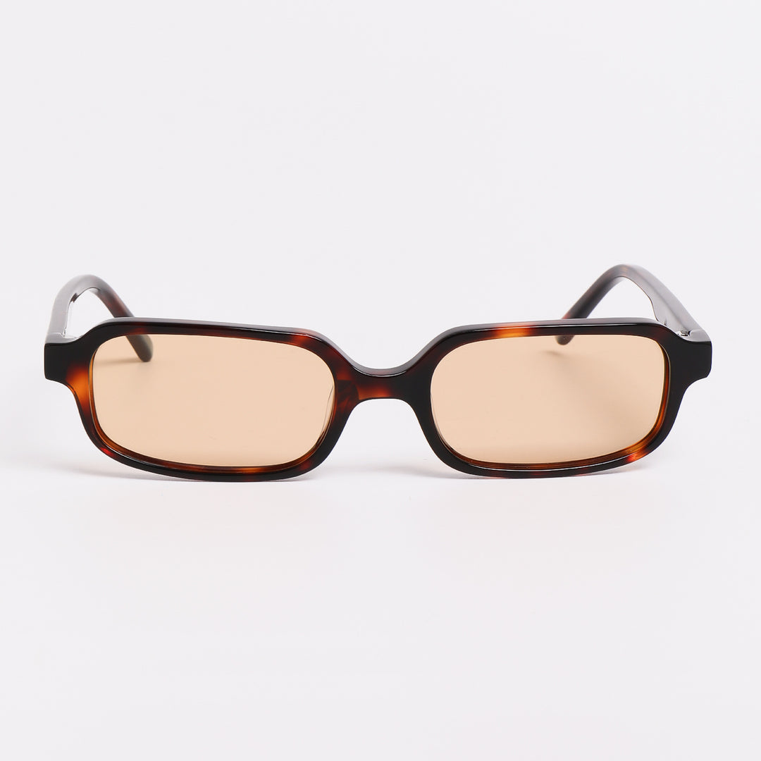 Women's sunglasses in a modern, angular design with advanced UV protection lenses Bowlift