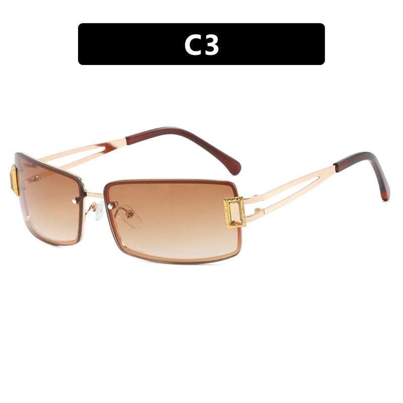Ladies stylish sunglasses with elegant trapezoidal lenses and filigree metal frame Bowlift
