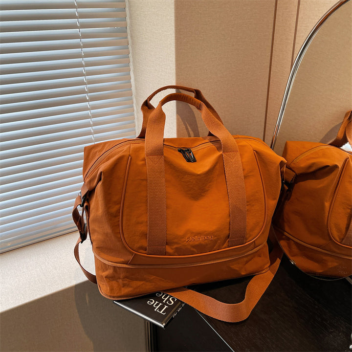 Versatile Outdoor Adventure Duffle Bag Bowlift