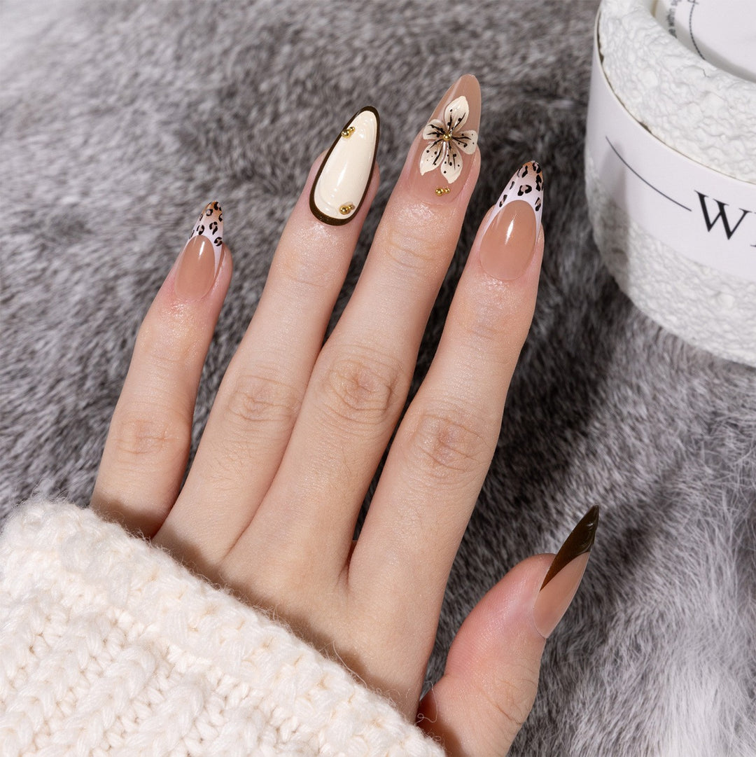 Artful nail art with floral accents Bowlift