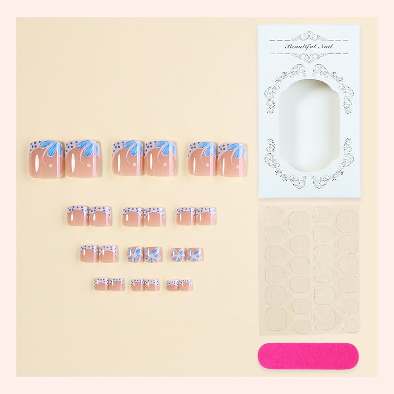 Creative nail set with elegant floral ornaments Bowlift