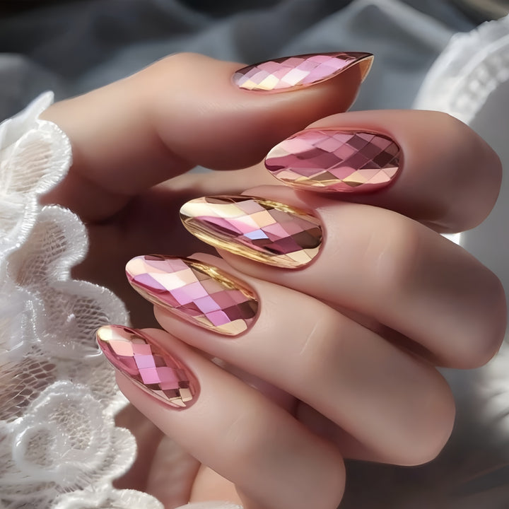 Artifical nails with Faceted Design Bowlift